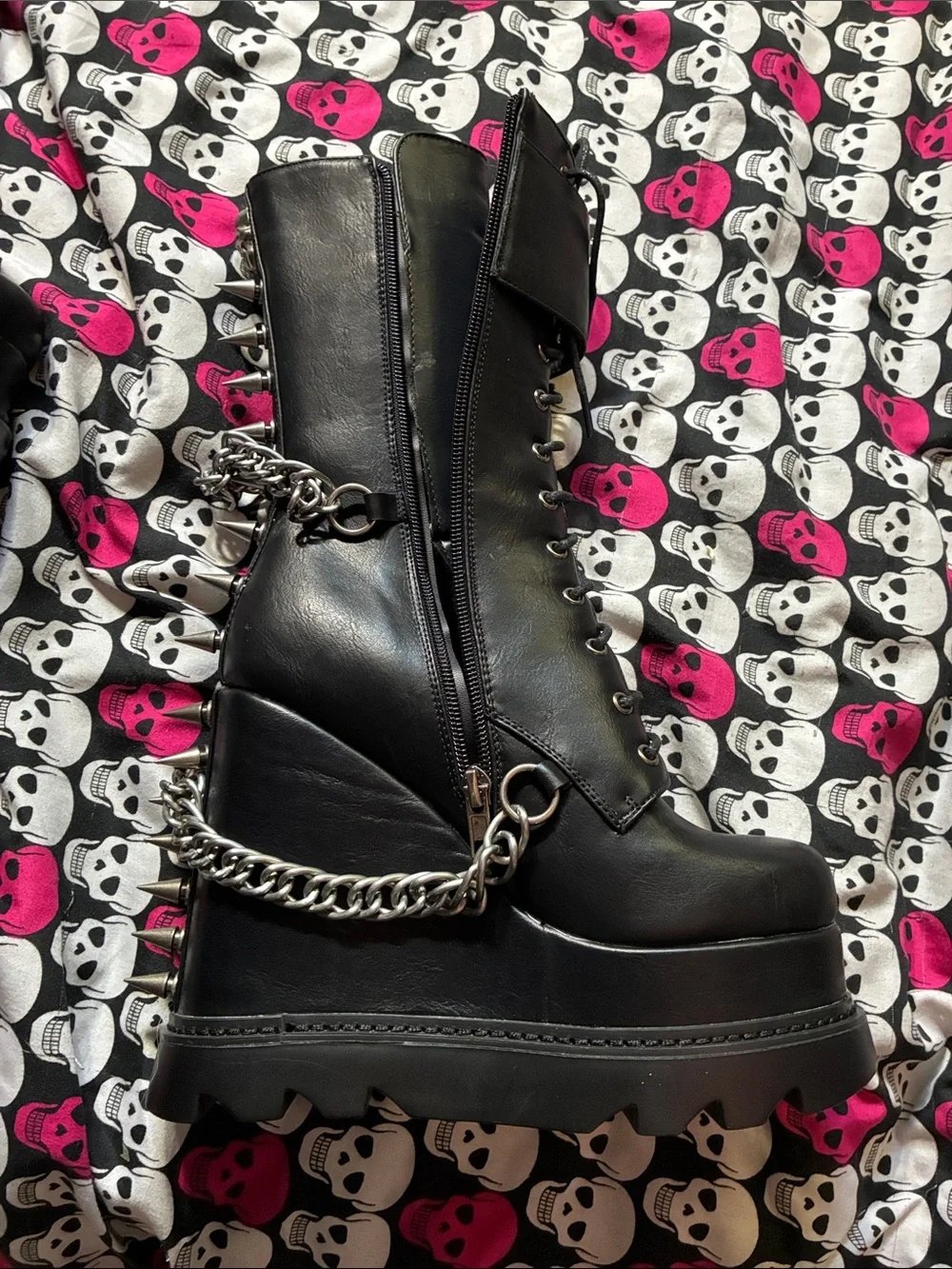 Spike calf high wedge heel skull lace up boots